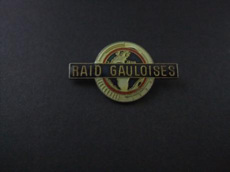Raid Gauloise avontuurlijke expeditierace (  vernoemd naar de oorspronkelijke sponsor, de Gauloises Cigarette Company )